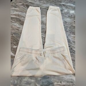 Avia Girls XL (14–16) White Jogger Sweatpants – Soft Stretch Knit with Pockets